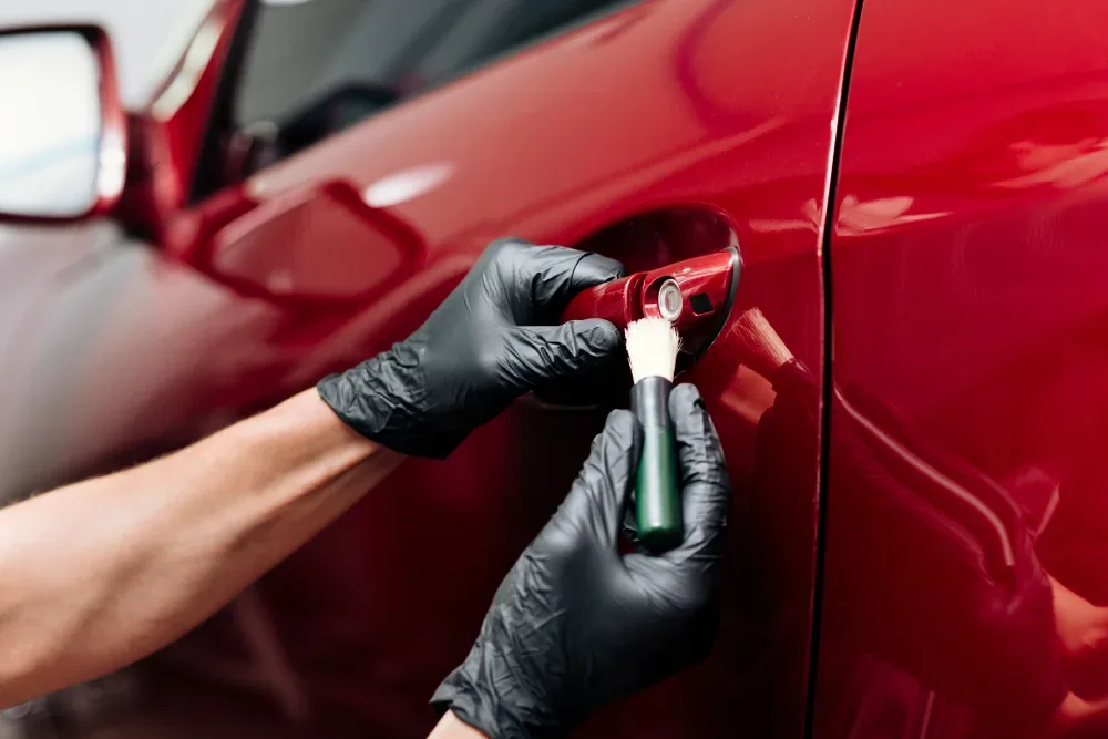 العناية بالسيارات الفاخرة أبوظبي - Velario Auto Care Abu Dhabi